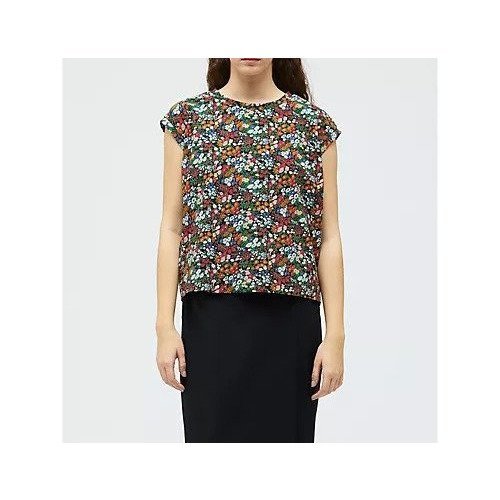 【ミズイロ インド/mizuiro ind】のフラワープリントフレンチスリーブプルオーバー 人気、トレンドファッション・服の通販 founy(ファニー) 　ファッション　Fashion　レディースファッション　Fashion for Women　トップス・カットソー　Cut & Sew Tops　カジュアルプルオーバー・ニットトップス　Pullovers & Knit Tops / Casual Pullovers　花柄・フラワープリント・モチーフ　Floral Prints & Motifs / Flower Pattern Tops　インナー　Innerwear　カットソー　Cut and Sewn Top　コンパクト　Compact, Small Size　バランス　Balance, Style Balance　ビビッド　Vivid, Bright Tone　フラワー　Flower, Floral　プリント　Print, Printed Pattern　ベスト　Vest, Waistcoat　ボトム　Bottoms, Lower Wear　ヴィンテージ　Vintage Style　 other-1|ID: prp329100004872252 ipo3291000000036335006