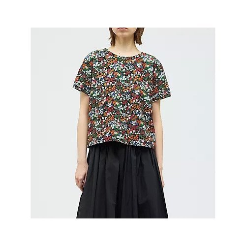 【ミズイロ インド/mizuiro ind】のフラワープリントTシャツ インテリア・キッズ・メンズ・レディースファッション・服の通販 founy(ファニー) ファッション Fashion レディースファッション Fashion for Women トップス・カットソー Cut & Sew Tops シャツ・ブラウス・オフィスカジュアル Elegant Blouses & Button-Ups ロングTシャツ・Tシャツ Longline T-Shirts & Tees 花柄・フラワープリント・モチーフ Floral Prints & Motifs / Flower Pattern Tops インナー Innerwear カットソー Cut and Sewn Top コンパクト Compact, Small Size シンプル Simple, Minimal バランス Balance, Style Balance ビビッド Vivid, Bright Tone フラワー Flower, Floral プリント Print, Printed Pattern ベスト Vest, Waistcoat ボトム Bottoms, Lower Wear ヴィンテージ Vintage Style ブラック|ID: prp329100004872253 ipo3291000000036335014