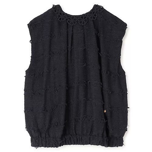 【ミュベール/MUVEIL】のフラワーモチーフツイードベストJK 人気、トレンドファッション・服の通販 founy(ファニー) 　ファッション　Fashion　レディースファッション　Fashion for Women　アウター　Coat / Outerwear Collection　トップス・カットソー　Cut & Sew Tops　ベスト&ジレ / 重ね着スタイル　Vests & Gilets　花柄・フラワープリント・モチーフ　Floral Prints & Motifs / Flower Pattern Tops　2025年　2025　2025-2026秋冬・A/W　Autumn/Winter 2025–26 AW25–26　ギャザー　Gathered, Ruffled　ツイード　Twill, Twill Weave　フォルム　Silhouette, Form　フラワー　Flower, Floral　ベスト　Vest, Waistcoat　モチーフ　Motif, Design Theme　レース　Lace, Lace Fabric　other-2|ID: prp329100004879957 ipo3291000000036413677