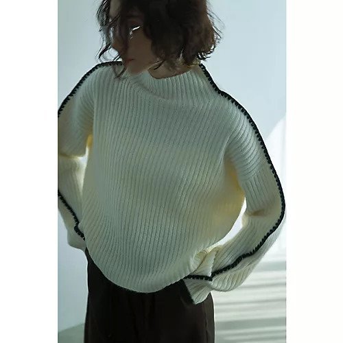 【マージュール/marjour】のLINE TRIM BOTTLE NECK KNIT 人気、トレンドファッション・服の通販 founy(ファニー) 　ファッション　Fashion　レディースファッション　Fashion for Women　トップス・カットソー　Cut & Sew Tops　ニット　Knit Tops & Sweaters　ストレッチ　Stretch, Stretchy Fabric　ベーシック　Basic, Essential　ボトルネック　Bottle Neck, Mock Neck　ポケット　Pocket, Pocket Detail　防寒　Cold Protection, Winter-Ready　マフラー　Scarf, Muffler　other-3|ID: prp329100004880119 ipo3291000000036417626