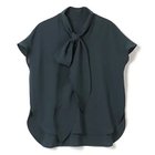 【エムセブンデイズ/M7days】の【洗える】さらふわボウタイブラウス 大人の最旬トレンドファッション＆コーディネート founy(ファウニー) ファッション Fashion レディースファッション Fashion for Women トップス・カットソー Cut & Sew Tops シャツ・ブラウス・オフィスカジュアル Elegant Blouses & Button-Ups エレガント 上品 Elegant ヴィンテージ Vintage Style 洗える Machine Washable シアー Sheer, See-Through スリーブ Sleeve, Long Sleeve / Short Sleeve ドレープ Drape, Draping Fabric 人気 Popular, Best Seller ハイネック High Neck, Mock Neck バランス Balance, Style Balance フリル Frill, Ruffle フレンチ French, French Style フロント Front, Front Design ラウンド Round, Round Neck リボン Ribbon, Bow 夏 Summer thumbnail ネイビーブルー|ID: prp329100004885073 ipo3291000000037247950
