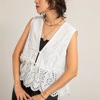 【ノーリーズ/NOLLEY'S】の【MAQWEL/マクウェル】《セットアップ対応》ウォッシャブルエンブロイダリーレースベスト オフホワイト|ID: prp329100004902333 ipo3291000000036687273