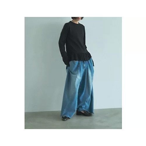 【マージュール/marjour】のHEM FRILL TEE 人気、トレンドファッション・服の通販 founy(ファニー) 　ファッション　Fashion　レディースファッション　Fashion for Women　カットソー　Cut and Sewn Top　シンプル　Simple, Minimal　ストレッチ　Stretch, Stretchy Fabric　スリーブ　Sleeve, Long Sleeve / Short Sleeve　デニム　Denim, Jeans Material　バランス　Balance, Style Balance　フリル　Frill, Ruffle　ベーシック　Basic, Essential　ポケット　Pocket, Pocket Detail　ロング　Long, Long-Length　ワイド　Wide, Wide Fit　other-2|ID: prp329100004914124 ipo3291000000036825114