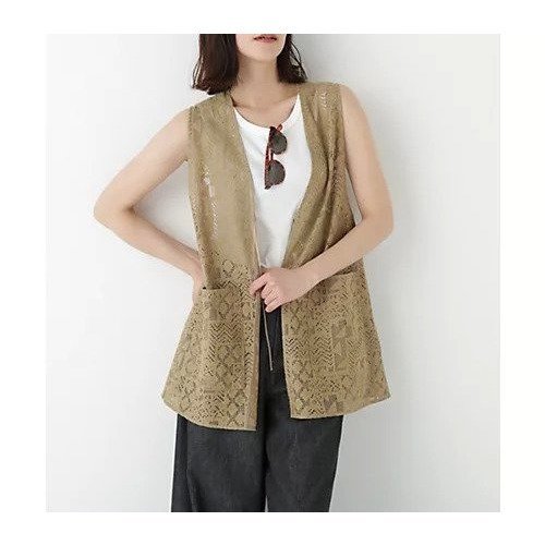 【ヒューマンウーマン/HUMAN WOMAN】のジオメトリックレースジレ インテリア・キッズ・メンズ・レディースファッション・服の通販 founy(ファニー) https://founy.com/ ファッション Fashion レディースファッション Fashion for Women アウター Coat / Outerwear Collection トップス・カットソー Cut & Sew Tops ベスト&ジレ / 重ね着スタイル Vests & Gilets おすすめ Recommended / Our Picks シンプル Simple, Minimal タンク Tank Top, Sleeveless Top ビッグ Big, Oversized ラッセル Raschel, Raschel Lace リボン Ribbon, Bow レース Lace, Lace Fabric 夏 Summer |ID: prp329100004916941 ipo3291000000036862977