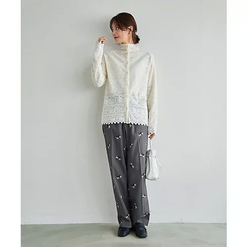 【スタイルデリ/STYLE DELI】の【LUXE】前開きふんわりレースブラウス 人気、トレンドファッション・服の通販 founy(ファニー) 　ファッション　Fashion　レディースファッション　Fashion for Women　トップス・カットソー　Cut & Sew Tops　シャツ・ブラウス・オフィスカジュアル　Elegant Blouses & Button-Ups　インナー　Innerwear　ジャケット　Jacket, Outerwear　スカラップ　Scallop, Scalloped Edge　ストレート　Straight, Straight Cut　スリット　Slit, Slit Detail　長袖　Long Sleeve, Full Sleeve　ハイネック　High Neck, Mock Neck　パール　Pearl, Pearl Accent　フロント　Front, Front Design　ペイズリー　Paisley, Ethnic Pattern　ボトルネック　Bottle Neck, Mock Neck　レース　Lace, Lace Fabric　other-3|ID: prp329100004918689 ipo3291000000036894318