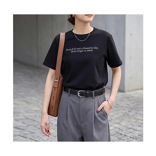 【スタイルデリ/STYLE DELI】のスモールメッセージロゴTシャツ インテリア・キッズ・メンズ・レディースファッション・服の通販 founy(ファニー) 　ファッション　Fashion　レディースファッション　Fashion for Women　トップス・カットソー　Cut & Sew Tops　シャツ・ブラウス・オフィスカジュアル　Elegant Blouses & Button-Ups　ロングTシャツ・Tシャツ　Longline T-Shirts & Tees　インナー　Innerwear　春　Spring　サロペット　Overalls, Salopette　ジャケット　Jacket, Outerwear　ストレート　Straight, Straight Cut　スニーカー　Sneakers, Trainers　スリット　Slit, Slit Detail　フォルム　Silhouette, Form　ベスト　Vest, Waistcoat　半袖　Short Sleeve, Half Sleeve　ワイド　Wide, Wide Fit　S/S・春夏　SS, Spring/Summer, Warm Season　夏　Summer　エレガント 上品　Elegant　ブラック|ID: prp329100004935646 ipo3291000000037038662