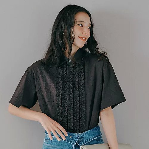 【ニコルソンアンド ニコルソン/nicholson&nicholson】の半袖フリルシャツ 人気、トレンドファッション・服の通販 founy(ファニー) 　ファッション　Fashion　レディースファッション　Fashion for Women　トップス・カットソー　Cut & Sew Tops　シャツ・ブラウス・オフィスカジュアル　Elegant Blouses & Button-Ups　フィット　Fit, Slim Fit　フェミニン　Feminine, Girly　フリル　Frill, Ruffle　フロント　Front, Front Design　ブロード　Broadcloth, Fine Cotton　マニッシュ　Mannish, Boyish　リラックス　Relax, Relaxed Fit　ワッシャー　Washer, Crinkled Finish　半袖　Short Sleeve, Half Sleeve　夏　Summer　洗える　Machine Washable　other-3|ID: prp329100004935722 ipo3291000000037039350