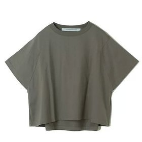 【コグ ザビッグスモーク/COGTHEBIGSMOKE】のタックデザインTシャツ 大人の最旬トレンドファッション＆コーディネート founy(ファウニー) ファッション Fashion レディースファッション Fashion for Women トップス・カットソー Cut & Sew Tops シャツ・ブラウス・オフィスカジュアル Elegant Blouses & Button-Ups ロングTシャツ・Tシャツ Longline T-Shirts & Tees なめらか Smooth, Silky Texture コンパクト Compact, Small Size フォルム Silhouette, Form ボックス Boxy, Box Shape 洗える Machine Washable |ID:prp329100004935765