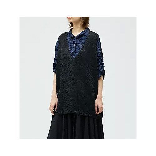 【ミズイロ インド/mizuiro ind】のワイドVネックベスト 人気、トレンドファッション・服の通販 founy(ファニー) 　ファッション　Fashion　レディースファッション　Fashion for Women　アウター　Coat / Outerwear Collection　トップス・カットソー　Cut & Sew Tops　ベスト&ジレ / 重ね着スタイル　Vests & Gilets　Vネックトップス　V-Neck Tops / V-Cut Neckline Shirts　インナー　Innerwear　シアー　Sheer, See-Through　ノースリーブ　Sleeveless, No-Sleeve　ベスト　Vest, Waistcoat　ワイド　Wide, Wide Fit　人気　Popular, Best Seller　今季　This Season, Current Season　夏　Summer　春　Spring　S/S・春夏　SS, Spring/Summer, Warm Season　other-3|ID: prp329100004938354 ipo3291000000037056679