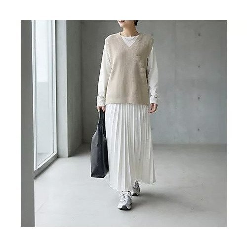 【スタイルデリ/STYLE DELI】のストライプ編みVネックベスト 人気、トレンドファッション・服の通販 founy(ファニー) 　ファッション　Fashion　レディースファッション　Fashion for Women　アウター　Coat / Outerwear Collection　トップス・カットソー　Cut & Sew Tops　ベスト&ジレ / 重ね着スタイル　Vests & Gilets　Vネックトップス　V-Neck Tops / V-Cut Neckline Shirts　イエロー　Yellow　インナー　Innerwear　カットソー　Cut and Sewn Top　軽量　Lightweight, Ultra Light　シンプル　Simple, Minimal　ストライプ　Stripe, Striped Pattern　ストレート　Straight, Straight Cut　スリット　Slit, Slit Detail　ノースリーブ　Sleeveless, No-Sleeve　長袖　Long Sleeve, Full Sleeve　バランス　Balance, Style Balance　パステル　Pastel, Soft Color　ベスト　Vest, Waistcoat　ボトム　Bottoms, Lower Wear　ポケット　Pocket, Pocket Detail　半袖　Short Sleeve, Half Sleeve　夏　Summer　other-2|ID: prp329100004941682 ipo3291000000037088606