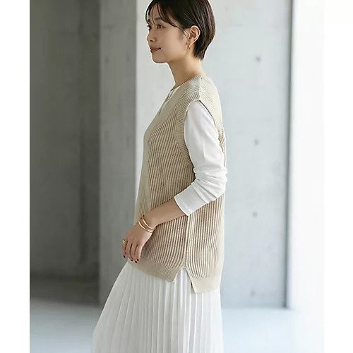 【スタイルデリ/STYLE DELI】のストライプ編みVネックベスト 人気、トレンドファッション・服の通販 founy(ファニー) 　ファッション　Fashion　レディースファッション　Fashion for Women　アウター　Coat / Outerwear Collection　トップス・カットソー　Cut & Sew Tops　ベスト&ジレ / 重ね着スタイル　Vests & Gilets　Vネックトップス　V-Neck Tops / V-Cut Neckline Shirts　イエロー　Yellow　インナー　Innerwear　カットソー　Cut and Sewn Top　軽量　Lightweight, Ultra Light　シンプル　Simple, Minimal　ストライプ　Stripe, Striped Pattern　ストレート　Straight, Straight Cut　スリット　Slit, Slit Detail　ノースリーブ　Sleeveless, No-Sleeve　長袖　Long Sleeve, Full Sleeve　バランス　Balance, Style Balance　パステル　Pastel, Soft Color　ベスト　Vest, Waistcoat　ボトム　Bottoms, Lower Wear　ポケット　Pocket, Pocket Detail　半袖　Short Sleeve, Half Sleeve　夏　Summer　other-3|ID: prp329100004941682 ipo3291000000037088607