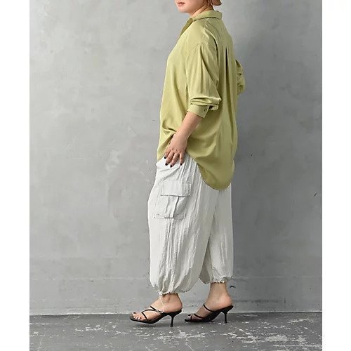 【スタイルデリ/STYLE DELI】の【BLK001】シルキーロングスリーブブラウス 人気、トレンドファッション・服の通販 founy(ファニー) 　ファッション　Fashion　レディースファッション　Fashion for Women　トップス・カットソー　Cut & Sew Tops　シャツ・ブラウス・オフィスカジュアル　Elegant Blouses & Button-Ups　サテン　Satin, Glossy Fabric　スリット　Slit, Slit Detail　セットアップ　Set-Up, Coordinated Outfit　とろみ　Fluid, Flowy Fabric　ドレープ　Drape, Draping Fabric　ベーシック　Basic, Essential　ヨーク　Yoke, Yoke Design　おすすめ　Recommended / Our Picks　旅行　Travel　エレガント 上品　Elegant　other-2|ID: prp329100004960495 ipo3291000000037218752