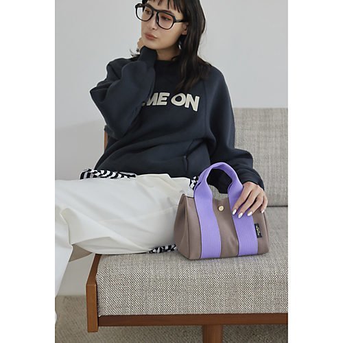 【アメリカーナ/Americana】のボリュームスリーブ CREW SWEAT 人気、トレンドファッション・服の通販 founy(ファニー) 　ファッション　Fashion　レディースファッション　Fashion for Women　トップス・カットソー　Cut & Sew Tops　レディースパーカー・カジュアルフーディー　Casual Hoodies & Sweatshirts　スウェット・クルーネックトップス　Sweatshirts & Crewnecks / Relaxed Fit Sweat Tops　ボリューム袖・フリルスリーブブラウス　Voluminous & Ruffle Sleeves / Puffy Sleeve Tops　スリーブ　Sleeve, Long Sleeve / Short Sleeve　バランス　Balance, Style Balance　ポケット　Pocket, Pocket Detail　ラウンド　Round, Round Neck　今季　This Season, Current Season　洗える　Machine Washable　other-2|ID: prp329100004961208 ipo3291000000037222339