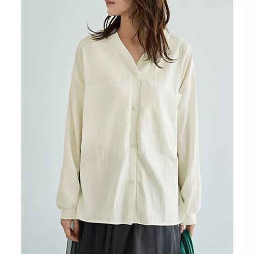 【スタイルデリ/STYLE DELI】の袖口リブの身頃がポケットVネックシャツ インテリア・キッズ・メンズ・レディースファッション・服の通販 founy(ファニー) 　ファッション　Fashion　レディースファッション　Fashion for Women　トップス・カットソー　Cut & Sew Tops　シャツ・ブラウス・オフィスカジュアル　Elegant Blouses & Button-Ups　Vネックトップス　V-Neck Tops / V-Cut Neckline Shirts　インナー　Innerwear　シンプル　Simple, Minimal　ストレート　Straight, Straight Cut　スリット　Slit, Slit Detail　タートルネック　Turtleneck, High Neck　人気　Popular, Best Seller　長袖　Long Sleeve, Full Sleeve　ハイネック　High Neck, Mock Neck　パール　Pearl, Pearl Accent　フロント　Front, Front Design　ポケット　Pocket, Pocket Detail　防寒　Cold Protection, Winter-Ready　ワイド　Wide, Wide Fit　冬　Winter / This Winter　アイボリー|ID: prp329100004961297 ipo3291000000037222761