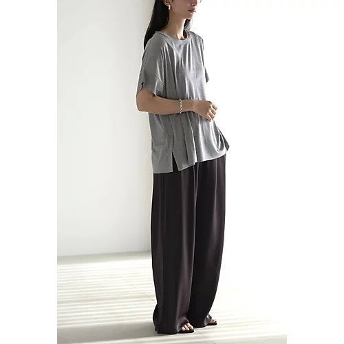 【ドレスハーセルフ/DRESS HERSELF】の【洗える】シルク/ワイドTシャツ 人気、トレンドファッション・服の通販 founy(ファニー) 　ファッション　Fashion　レディースファッション　Fashion for Women　トップス・カットソー　Cut & Sew Tops　シャツ・ブラウス・オフィスカジュアル　Elegant Blouses & Button-Ups　ロングTシャツ・Tシャツ　Longline T-Shirts & Tees　なめらか　Smooth, Silky Texture　カットソー　Cut and Sewn Top　シルク　Silk, 100% Silk　バランス　Balance, Style Balance　ボックス　Boxy, Box Shape　ワイド　Wide, Wide Fit　洗える　Machine Washable　other-3|ID: prp329100004961749 ipo3291000000037225118