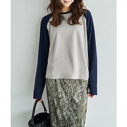 【スタイルデリ/STYLE DELI】の配色ラグランリブ生地プルオーバー インテリア・キッズ・メンズ・レディースファッション・服の通販 founy(ファウニー) 　ファッション　Fashion　レディースファッション　Fashion for Women　トップス・カットソー　Cut & Sew Tops　カジュアルプルオーバー・ニットトップス　Pullovers & Knit Tops / Casual Pullovers　カットソー　Cut and Sewn Top　ストレート　Straight, Straight Cut　スリット　Slit, Slit Detail　なめらか　Smooth, Silky Texture　長袖　Long Sleeve, Full Sleeve　バランス　Balance, Style Balance　ベーシック　Basic, Essential　ラベンダー　Lavender　リラックス　Relax, Relaxed Fit　冬　Winter / This Winter　エレガント 上品　Elegant　ネイビー|ID: prp329100004963645 ipo3291000000037243241