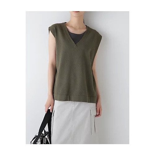 【ヒューマンウーマン/HUMAN WOMAN】のブークレベスト インテリア・キッズ・メンズ・レディースファッション・服の通販 founy(ファウニー) https://founy.com/ ファッション Fashion レディースファッション Fashion for Women アウター Coat / Outerwear Collection トップス・カットソー Cut & Sew Tops ベスト&ジレ / 重ね着スタイル Vests & Gilets おすすめ Recommended / Our Picks インナー Innerwear スタンダード Standard, Basic タンク Tank Top, Sleeveless Top バランス Balance, Style Balance ベスト Vest, Waistcoat ループ Loop, Loop Knit |ID: prp329100004964355 ipo3291000000037250793
