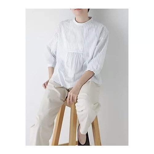 【ヒューマンウーマン/HUMAN WOMAN】のドビーストライプブラウス インテリア・キッズ・メンズ・レディースファッション・服の通販 founy(ファウニー) https://founy.com/ ファッション Fashion レディースファッション Fashion for Women トップス・カットソー Cut & Sew Tops シャツ・ブラウス・オフィスカジュアル Elegant Blouses & Button-Ups おすすめ Recommended / Our Picks スタンダード Standard, Basic ストライプ Stripe, Striped Pattern フロント Front, Front Design ボトム Bottoms, Lower Wear |ID: prp329100004964490 ipo3291000000037344158