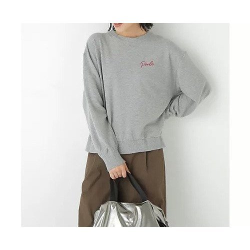 【ヒューマンウーマン/HUMAN WOMAN】のチェーンステッチロゴトレーナー インテリア・キッズ・メンズ・レディースファッション・服の通販 founy(ファウニー) 　ファッション　Fashion　レディースファッション　Fashion for Women　おすすめ　Recommended / Our Picks　スタンダード　Standard, Basic　チェーン　Chain, Chain Strap　トレーナー　Sweatshirt, Trainer　パール　Pearl, Pearl Accent　ベーシック　Basic, Essential　秋　Autumn　トップグレー|ID: prp329100004964521 ipo3291000000037251584