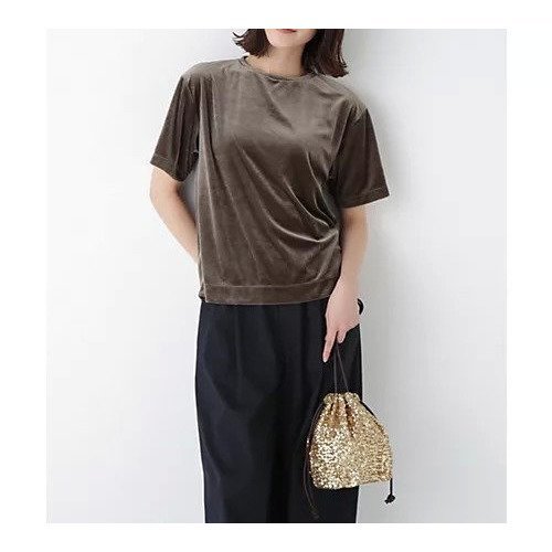 【ヒューマンウーマン/HUMAN WOMAN】のベロアTシャツ インテリア・キッズ・メンズ・レディースファッション・服の通販 founy(ファウニー) https://founy.com/ ファッション Fashion レディースファッション Fashion for Women トップス・カットソー Cut & Sew Tops シャツ・ブラウス・オフィスカジュアル Elegant Blouses & Button-Ups ロングTシャツ・Tシャツ Longline T-Shirts & Tees ベロアトップス Velour Tops / Velvet-Look Items おすすめ Recommended / Our Picks アクセサリー Fashion Accessories インナー Innerwear シンプル Simple, Minimal ジャケット Jacket, Outerwear スタンダード Standard, Basic ベロア Velour, Soft Velvet エレガント 上品 Elegant |ID: prp329100004964549 ipo3291000000037251718