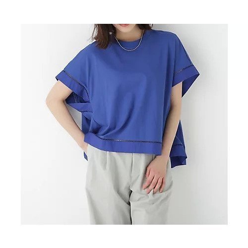 【ヒューマンウーマン/HUMAN WOMAN】の布帛ドッキング半袖プルオーバー インテリア・キッズ・メンズ・レディースファッション・服の通販 founy(ファウニー) 　ファッション　Fashion　レディースファッション　Fashion for Women　トップス・カットソー　Cut & Sew Tops　カジュアルプルオーバー・ニットトップス　Pullovers & Knit Tops / Casual Pullovers　おすすめ　Recommended / Our Picks　スタンダード　Standard, Basic　タイプライター　Typewriter Fabric, Crisp Cotton　ドッキング　Docking, Mixed Material　プリント　Print, Printed Pattern　ボトム　Bottoms, Lower Wear　ワイド　Wide, Wide Fit　半袖　Short Sleeve, Half Sleeve　ブルー|ID: prp329100004964553 ipo3291000000037251745
