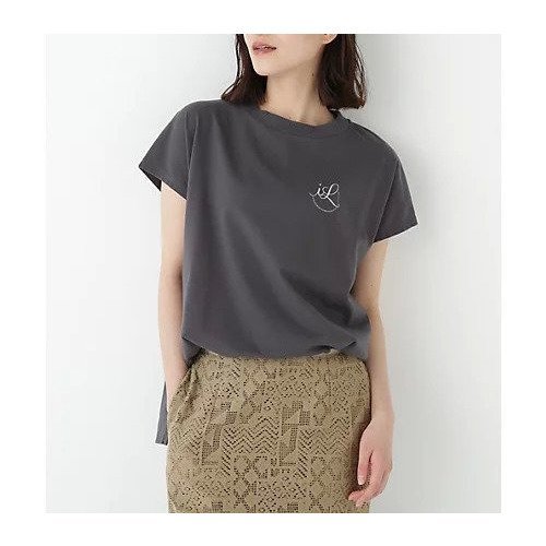 【ヒューマンウーマン/HUMAN WOMAN】のサークルロゴTシャツ インテリア・キッズ・メンズ・レディースファッション・服の通販 founy(ファウニー) 　ファッション　Fashion　レディースファッション　Fashion for Women　トップス・カットソー　Cut & Sew Tops　シャツ・ブラウス・オフィスカジュアル　Elegant Blouses & Button-Ups　ロングTシャツ・Tシャツ　Longline T-Shirts & Tees　おすすめ　Recommended / Our Picks　サークル　Circle, Round Design　シンプル　Simple, Minimal　スタンダード　Standard, Basic　スリーブ　Sleeve, Long Sleeve / Short Sleeve　フレンチ　French, French Style　ベーシック　Basic, Essential　ボトム　Bottoms, Lower Wear　ロング　Long, Long-Length　チャコール|ID: prp329100004964565 ipo3291000000037251803