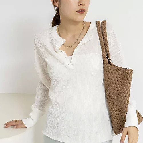 【ノーリーズ/NOLLEY'S】の《手洗い可能》ギマポリコットンワッフルヘンリーネックプルオーバー インテリア・キッズ・メンズ・レディースファッション・服の通販 founy(ファウニー) 　ファッション　Fashion　レディースファッション　Fashion for Women　トップス・カットソー　Cut & Sew Tops　カジュアルプルオーバー・ニットトップス　Pullovers & Knit Tops / Casual Pullovers　2026年　2026　2026春夏・S/S　Spring/Summer 2026 SS26　おすすめ　Recommended / Our Picks　シアー　Sheer, See-Through　シンプル　Simple, Minimal　スリット　Slit, Slit Detail　リラックス　Relax, Relaxed Fit　ロング　Long, Long-Length　ワッフル　Waffle, Waffle Knit　春　Spring　ホワイト|ID: prp329100004964789 ipo3291000000037253367