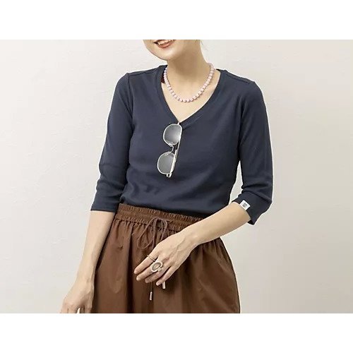 【ノーリーズ/NOLLEY'S】の【MAQWEL/マクウェル】ウォッシャブルCOTTON RIB 7分袖VネックTシャツ インテリア・キッズ・メンズ・レディースファッション・服の通販 founy(ファウニー) 　ファッション　Fashion　レディースファッション　Fashion for Women　トップス・カットソー　Cut & Sew Tops　シャツ・ブラウス・オフィスカジュアル　Elegant Blouses & Button-Ups　ロングTシャツ・Tシャツ　Longline T-Shirts & Tees　Vネックトップス　V-Neck Tops / V-Cut Neckline Shirts　2026年　2026　2026春夏・S/S　Spring/Summer 2026 SS26　ウォッシャブル　Machine Washable　コンパクト　Compact, Small Size　シンプル　Simple, Minimal　ストレッチ　Stretch, Stretchy Fabric　タンク　Tank Top, Sleeveless Top　ネイビー|ID: prp329100004967231 ipo3291000000037258512