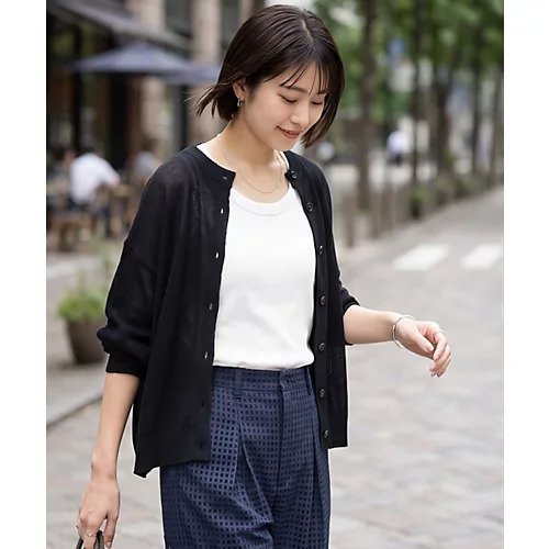 【スタイルデリ/STYLE DELI】のカラッとしたシアーカーディガン インテリア・キッズ・メンズ・レディースファッション・服の通販 founy(ファウニー) 　ファッション　Fashion　レディースファッション　Fashion for Women　トップス・カットソー　Cut & Sew Tops　カーディガン・羽織り　Layered Style Cardigans　イエロー　Yellow　秋　Autumn　カーディガン　Cardigan, Knitwear　サロペット　Overalls, Salopette　シアー　Sheer, See-Through　ストレート　Straight, Straight Cut　スリット　Slit, Slit Detail　タンク　Tank Top, Sleeveless Top　定番　Standard, Basic Item　長袖　Long Sleeve, Full Sleeve　ハーフ　Half, Half-Length　フォルム　Silhouette, Form　フロント　Front, Front Design　ポケット　Pocket, Pocket Detail　ミドル　Middle Length, Mid Height　リラックス　Relax, Relaxed Fit　夏　Summer　ブラック|ID: prp329100004971041 ipo3291000000037278569