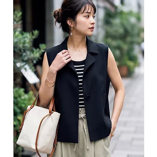 【スタイルデリ/STYLE DELI】の切りっぱなしテーラードベスト インテリア・キッズ・メンズ・レディースファッション・服の通販 founy(ファウニー) 　ファッション　Fashion　レディースファッション　Fashion for Women　アウター　Coat / Outerwear Collection　トップス・カットソー　Cut & Sew Tops　ベスト&ジレ / 重ね着スタイル　Vests & Gilets　春　Spring　クール　Cool, Chic　ジョーゼット　Georgette, Semi-Sheer Fabric　ストレッチ　Stretch, Stretchy Fabric　ストレート　Straight, Straight Cut　スリット　Slit, Slit Detail　テーラード　Tailored, Tailored Fit　定番　Standard, Basic Item　人気　Popular, Best Seller　バランス　Balance, Style Balance　フロント　Front, Front Design　ベスト　Vest, Waistcoat　ポケット　Pocket, Pocket Detail　S/S・春夏　SS, Spring/Summer, Warm Season　夏　Summer　ブラック|ID: prp329100004984020 ipo3291000000037335883