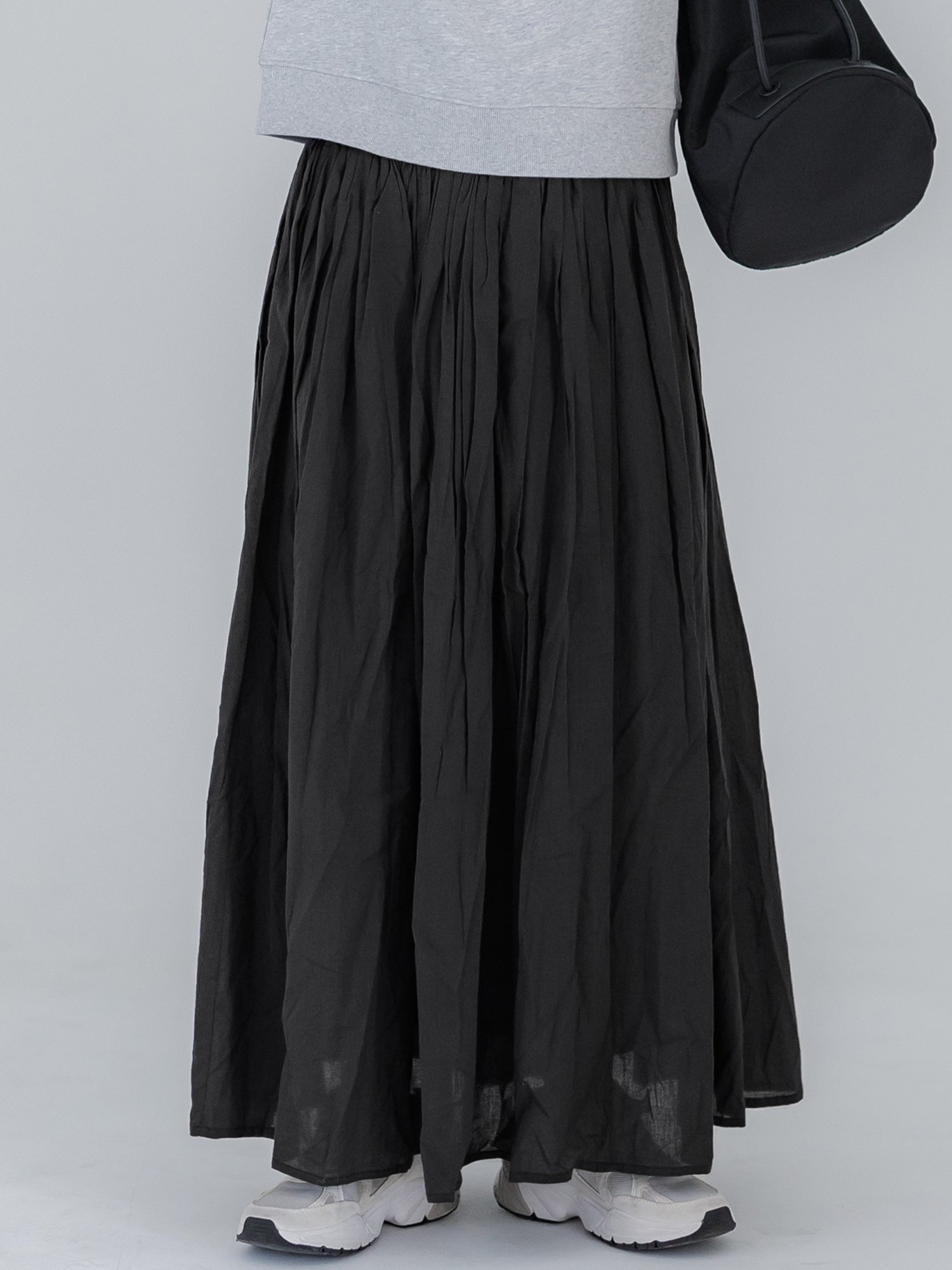 【コカ/COCA】のやわらかしわ感コットンフレアロングスカート インテリア・キッズ・メンズ・レディースファッション・服の通販 founy(ファニー) 　ファッション　Fashion　レディースファッション　WOMEN　スカート　Skirt　ロングスカート　Long Skirt　インド　India　ショート　Short　シンプル　Simple　なめらか　Smooth　バランス　Balance　フィット　Fit　フェミニン　Feminine　ポケット　Pocket　ロング　Long　夏　Summer　2024年　2024　2024春夏・S/S　Ss,Spring/Summer,2024　Black|ID: prp329100003852487 ipo3291000000026280262