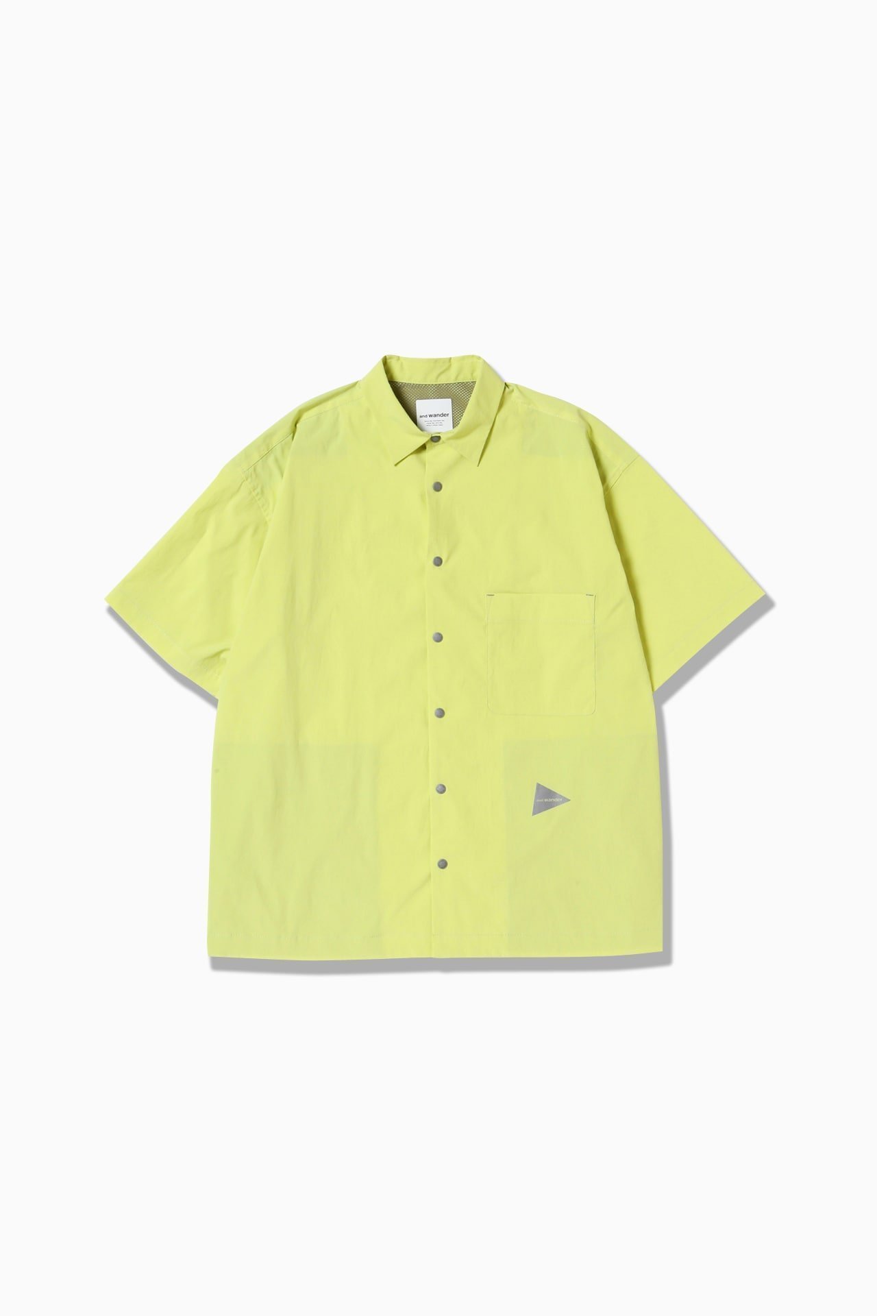 【アンドワンダー/and wander】のUV cut stretch SS shirt インテリア・キッズ・メンズ・レディースファッション・服の通販 founy(ファニー) 　ファッション　Fashion　レディースファッション　WOMEN　トップス・カットソー　Tops/Tshirt　シャツ/ブラウス　Shirts/Blouses　ストレッチ　Stretch　yellow green|ID: prp329100003940055 ipo3291000000026255487