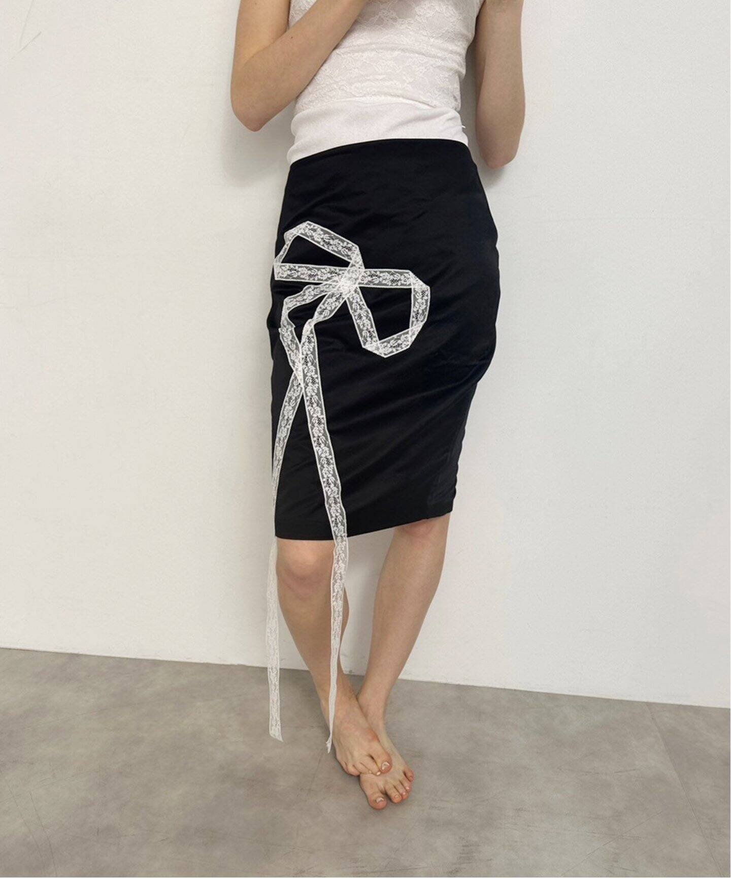 【エディット フォー ルル/edit.for LuLu】の【YUHAN WANG/ユハン ワン】lace bow silk cotton skirt インテリア・キッズ・メンズ・レディースファッション・服の通販 founy(ファニー) 　ファッション　Fashion　レディースファッション　WOMEN　スカート　Skirt　シルク　Silk　ミックス　Mix　リボン　Ribbon　レース　Race　ロンドン　London　おすすめ　Recommend　2024年　2024　2024春夏・S/S　Ss,Spring/Summer,2024　ブラック|ID: prp329100003967644 ipo3291000000026162829