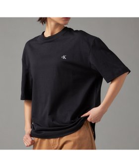 【カルバンクライン/Calvin Klein / MEN】の【公式ショップ】 カルバンクライン アーカイブロゴ リラックスクルーネック Tシャツ Calvin Klein Jeans 40HM229 人気、トレンドファッション・服の通販 founy(ファニー) ファッション Fashion メンズファッション MEN インナー Inner ジーンズ Jeans トレンド Trend ブライト Bright モダン Modern ワンポイント One Point |ID:prp329100003968201