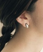 【スメリー/SMELLY】のメタルプックリイヤリング 人気、トレンドファッション・服の通販 founy(ファニー) ファッション Fashion レディースファッション WOMEN ジュエリー Jewelry リング Rings イヤリング Earrings イヤリング Earrings フォルム Form メタル Metal thumbnail SLV|ID: prp329100003969650 ipo3291000000026175799