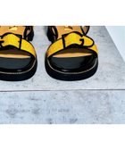 【ル タロン/Le Talon】のGRISE GRダブルベルトサンダル 人気、トレンドファッション・服の通販 founy(ファニー) ファッション Fashion レディースファッション WOMEN ベルト Belts インソール Insole クッション Cushion サンダル Sandals シューズ Shoes ダブル Double チェーン Chain トリミング Trimming ファブリック Fabric thumbnail イエロー|ID: prp329100003982642 ipo3291000000026277991