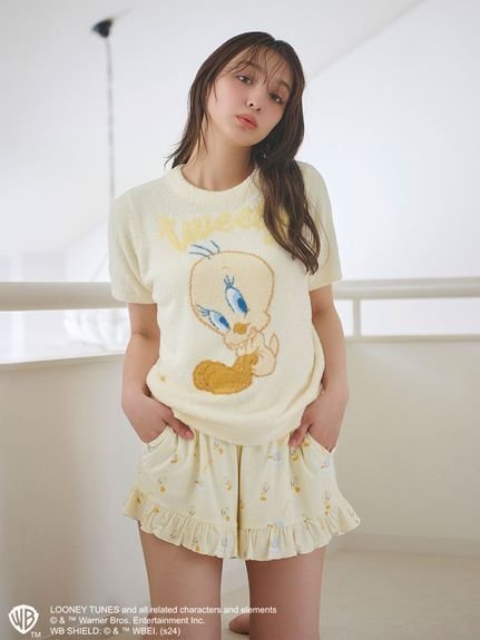 【スナイデル ホーム/SNIDEL HOME】の【Tweety】総柄ショートパンツ 人気、トレンドファッション・服の通販 founy(ファニー) 　ファッション　Fashion　レディースファッション　WOMEN　パンツ　Pants　ハーフ / ショートパンツ　Short Pants　イエロー　Yellow　キャラクター　Character　サテン　Satin　サマー　Summer　ショート　Short　とろみ　Thickness　ドット　Dot　パイピング　Piping　フリル　Frills　ポケット　Pocket　リボン　Ribbon　夏　Summer　 other-1|ID: prp329100003996162 ipo3291000000027579069