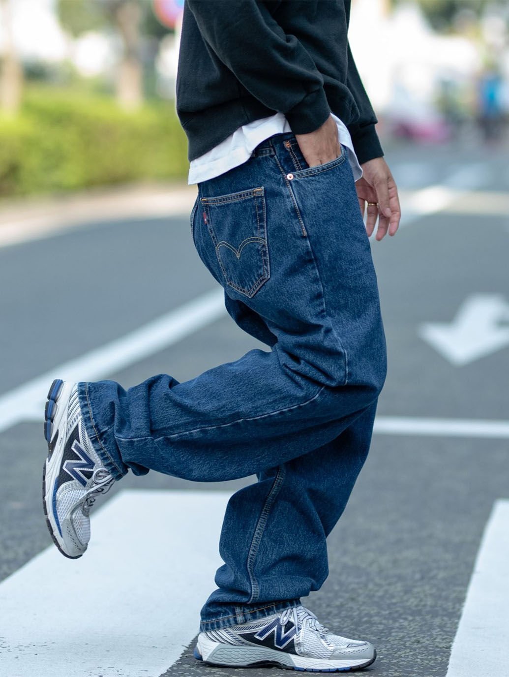 【リーバイス/Levis / MEN】の【WEB限定】550TM リラックスジーンズ ミディアムインディゴ SW インテリア・キッズ・メンズ・レディースファッション・服の通販 founy(ファニー) 　ファッション　Fashion　メンズファッション　MEN　クラシック　Classic　ジーンズ　Jeans　スマート　Smart　テーパード　Tapered　パッチ　Patch　フィット　Fit　ベーシック　Basic　リラックス　Relax　人気　Popularity　Medium Indigo - Worn In|ID: prp329100004011157 ipo3291000000026760070