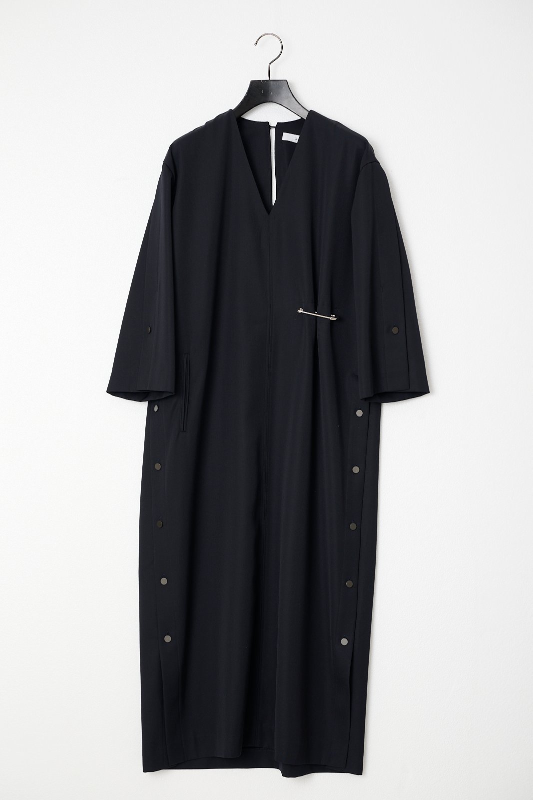 【ウジョー/Ujoh】のSlit Sack Dress インテリア・キッズ・メンズ・レディースファッション・服の通販 founy(ファニー) 　ファッション　Fashion　レディースファッション　WOMEN　ワンピース　Dress　ドレス　Party Dresses　エレガント 上品　Elegant　ドレス　Dress　メタル　Metal　日本製　Made In Japan　Navy|ID: prp329100004055636 ipo3291000000027892100