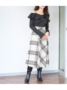 【スナイデル/SNIDEL】のロービングチェックロングスカート 人気、トレンドファッション・服の通販 founy(ファニー) ファッション Fashion レディースファッション WOMEN スカート Skirt ロングスカート Long Skirt クラシカル Classical シルバー Silver チェック Check 定番 Standard 人気 Popularity バイアス Bias バランス Balance フィット Fit フレア Flare フロント Front プリーツ Pleats ミックス Mix おすすめ Recommend エレガント 上品 Elegant thumbnail IVR[003]|ID: prp329100004056656 ipo3291000000028014018