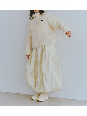 【エミ/emmi】のeco タックボリュームバルーンスカート 人気、トレンドファッション・服の通販 founy(ファニー) ファッション Fashion レディースファッション WOMEN スカート Skirt スウェット Sweat スニーカー Sneakers タフタ Taffeta フェミニン Feminine フォルム Form ポケット Pocket ランダム Random 旅行 Travel |ID:prp329100004063927