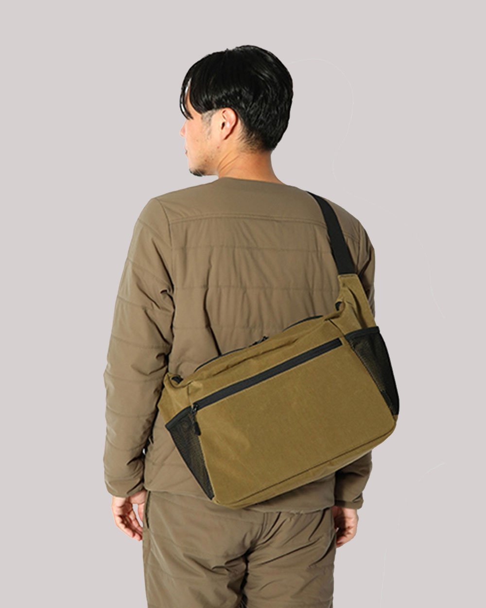 【スノーピーク/SNOW PEAK】のEveryday Use Middle Shoulder Bag インテリア・キッズ・メンズ・レディースファッション・服の通販 founy(ファニー) 　ファッション　Fashion　レディースファッション　WOMEN　バッグ　Bag　ポケット　Pocket　ミドル　Middle　メッシュ　Mesh　傘　Umbrella　Brown|ID: prp329100004073493 ipo3291000000028459616