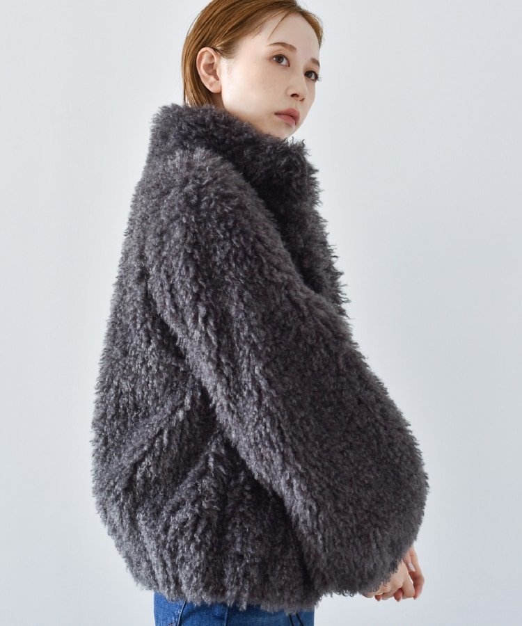 【ドレステリア/DRESSTERIOR】のcrimped fur blouson 人気、トレンドファッション・服の通販 founy(ファニー) 　ファッション　Fashion　レディースファッション　WOMEN　アウター　Coat Outerwear　ブルゾン　Blouson/Jackets　2023年　2023　2023-2024秋冬・A/W　Aw/Autumn/Winter//Fw/Fall-Winter/2023-2024　A/W・秋冬　Aw・Autumn/Winter・Fw・Fall-Winter　エアリー　Airy　コレクション　Collection　スリーブ　Sleeve　フェイク　Fake　フェイクファー　Faux Fur　ブルゾン　Blouson　リュクス　Luxe　 other-1|ID: prp329100004075464 ipo3291000000027518560