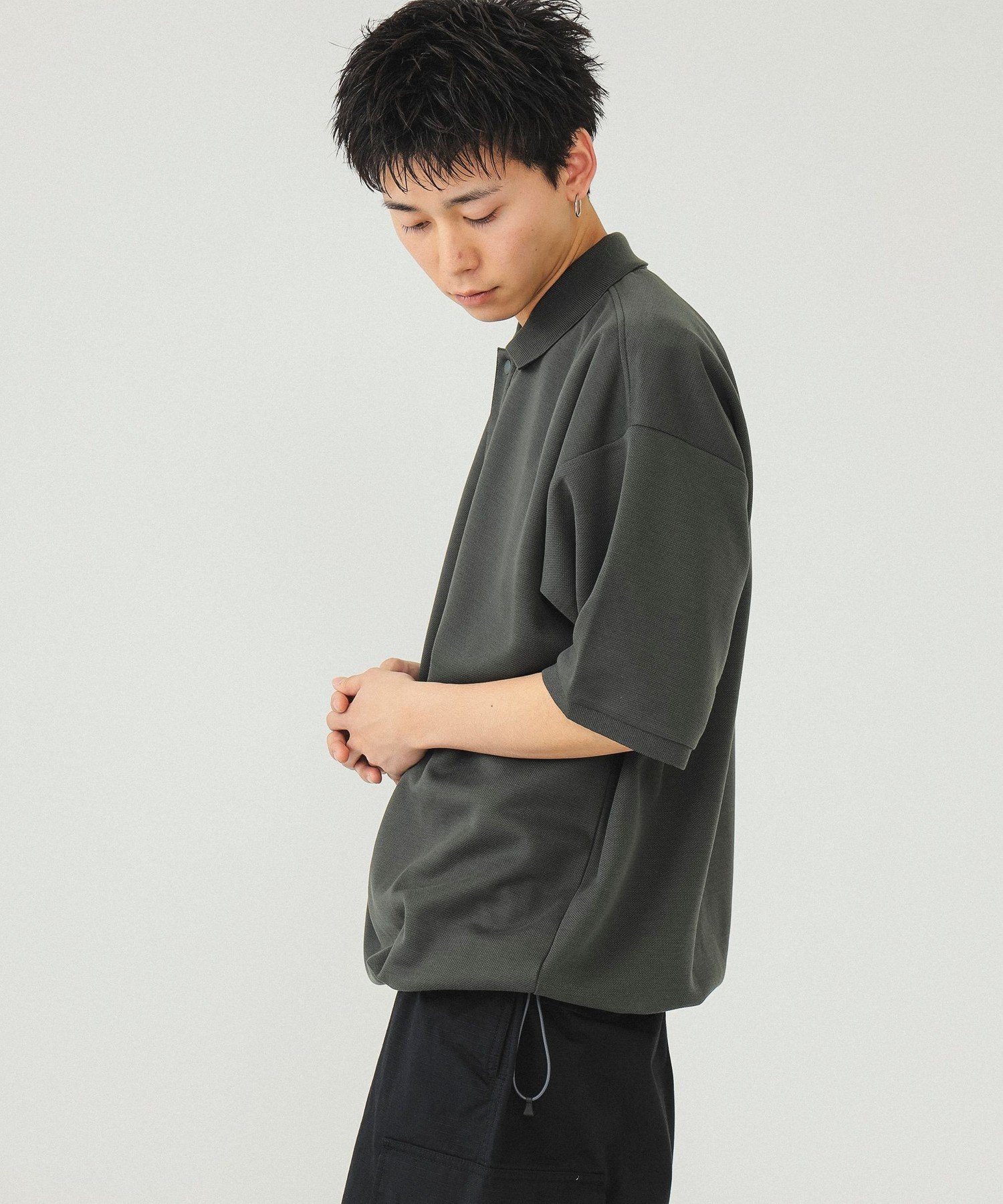 【ビームス/BEAMS / MEN】のBEAMS / テック ポロシャツ インテリア・キッズ・メンズ・レディースファッション・服の通販 founy(ファニー) 　ファッション　Fashion　メンズファッション　MEN　ダブル　Double　トレンド　Trend　ドローコード　Draw Cord　フィット　Fit　フェイス　Face　フラット　Flat　フロント　Front　ポロシャツ　Polo Shirt　ワイド　Wide　吸水　Water Absorption　CHARCOAL.G|ID: prp329100004076665 ipo3291000000027535746