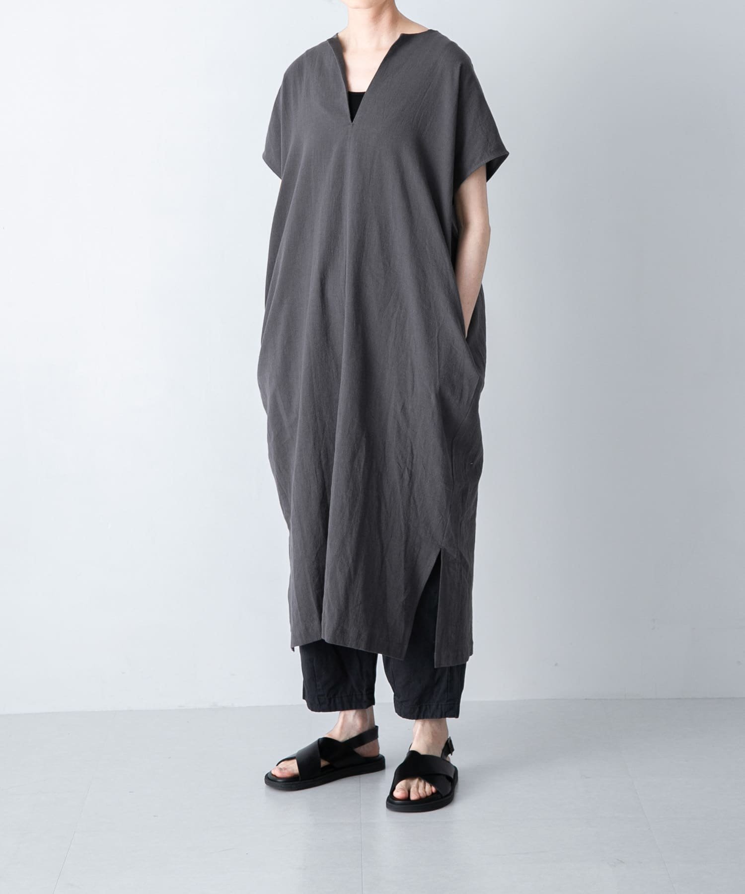 【かぐれ/kagure / URBAN RESEARCH】のコットンリネンカフタンワンピース 人気、トレンドファッション・服の通販 founy(ファニー) 　ファッション　Fashion　レディースファッション　WOMEN　ワンピース　Dress　2024年　2024　2024春夏・S/S　Ss,Spring/Summer,2024　S/S・春夏　Ss・Spring/Summer　おすすめ　Recommend　サンダル　Sandals　ポケット　Pocket　リネン　Linen　リラックス　Relax　ワイド　Wide　夏　Summer　 other-1|ID: prp329100004078899 ipo3291000000027559394