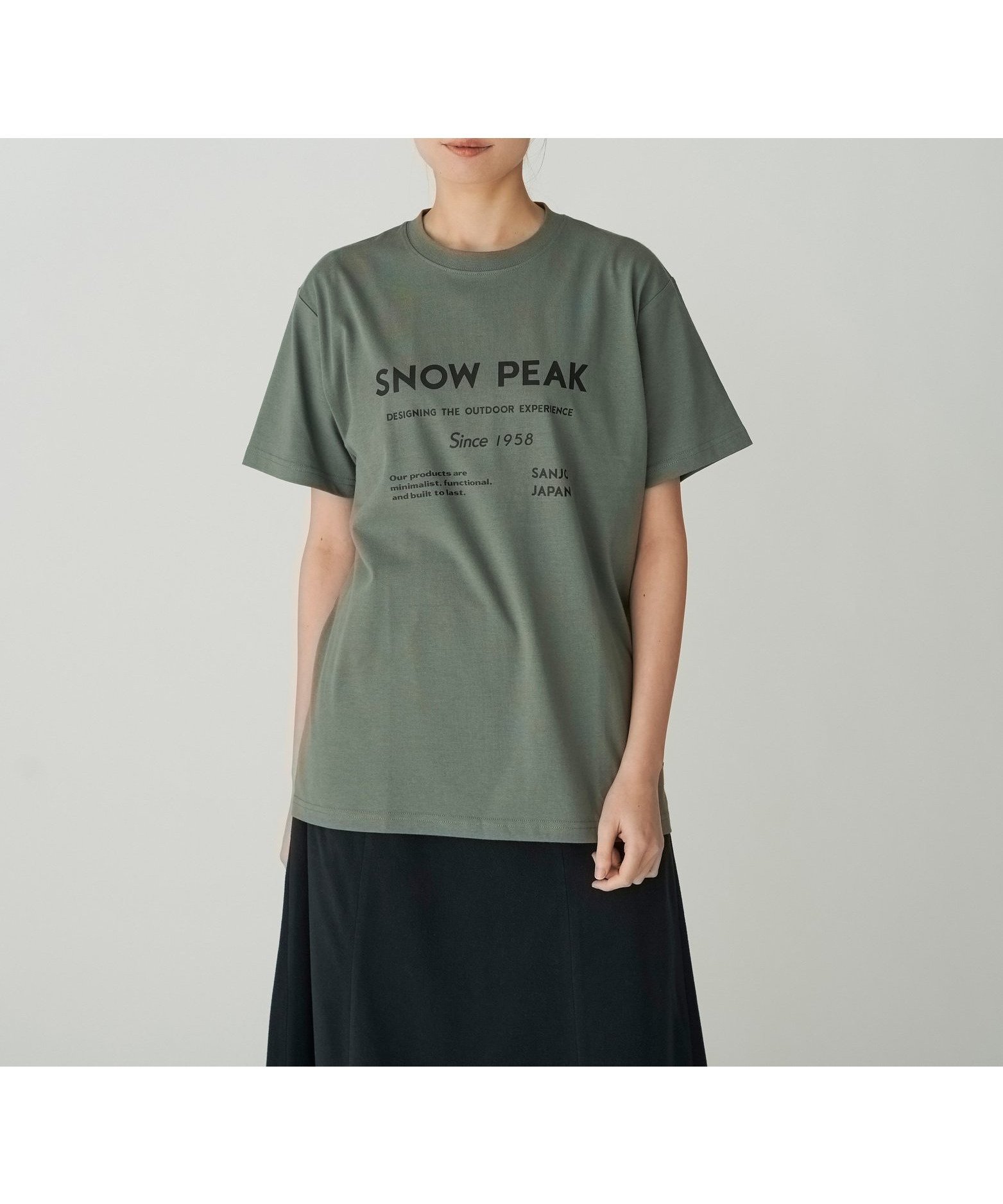 【スノーピーク/SNOW PEAK】のSP Typography T-Shirt インテリア・キッズ・メンズ・レディースファッション・服の通販 founy(ファニー) 　ファッション　Fashion　レディースファッション　WOMEN　トップス・カットソー　Tops/Tshirt　シャツ/ブラウス　Shirts/Blouses　ロング / Tシャツ　T-Shirts　フィット　Fit　人気　Popularity　半袖　Short Sleeve　Foliage|ID: prp329100004079077 ipo3291000000027561286