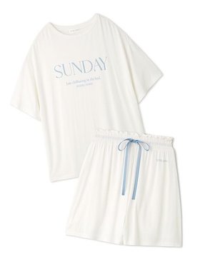 【スナイデル ホーム/SNIDEL HOME】のオーバーサイズT ショートパンツSET 人気、トレンドファッション・服の通販 founy(ファニー) ファッション Fashion レディースファッション WOMEN セットアップ Setup パンツ Pants パンツ Pants ハーフ / ショートパンツ Short Pants おすすめ Recommend とろみ Thickness イエロー Yellow ギフト プレゼント Gift Present シャーリング Shirring ショート Short シンプル Simple セットアップ Set Up リボン Ribbon 夏 Summer |ID:prp329100004086401