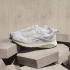 【リーボック/Reebok】のクラシックレザー ヘキサライト プラス / CLASSIC LEATHER HEXALITE + 人気、トレンドファッション・服の通販 founy(ファニー) ファッション Fashion レディースファッション WOMEN クッション Cushion クラシック Classic コンビ Combination シューズ Shoes リメイク Remake thumbnail ホワイト_100032781|ID: prp329100004088001 ipo3291000000028769990