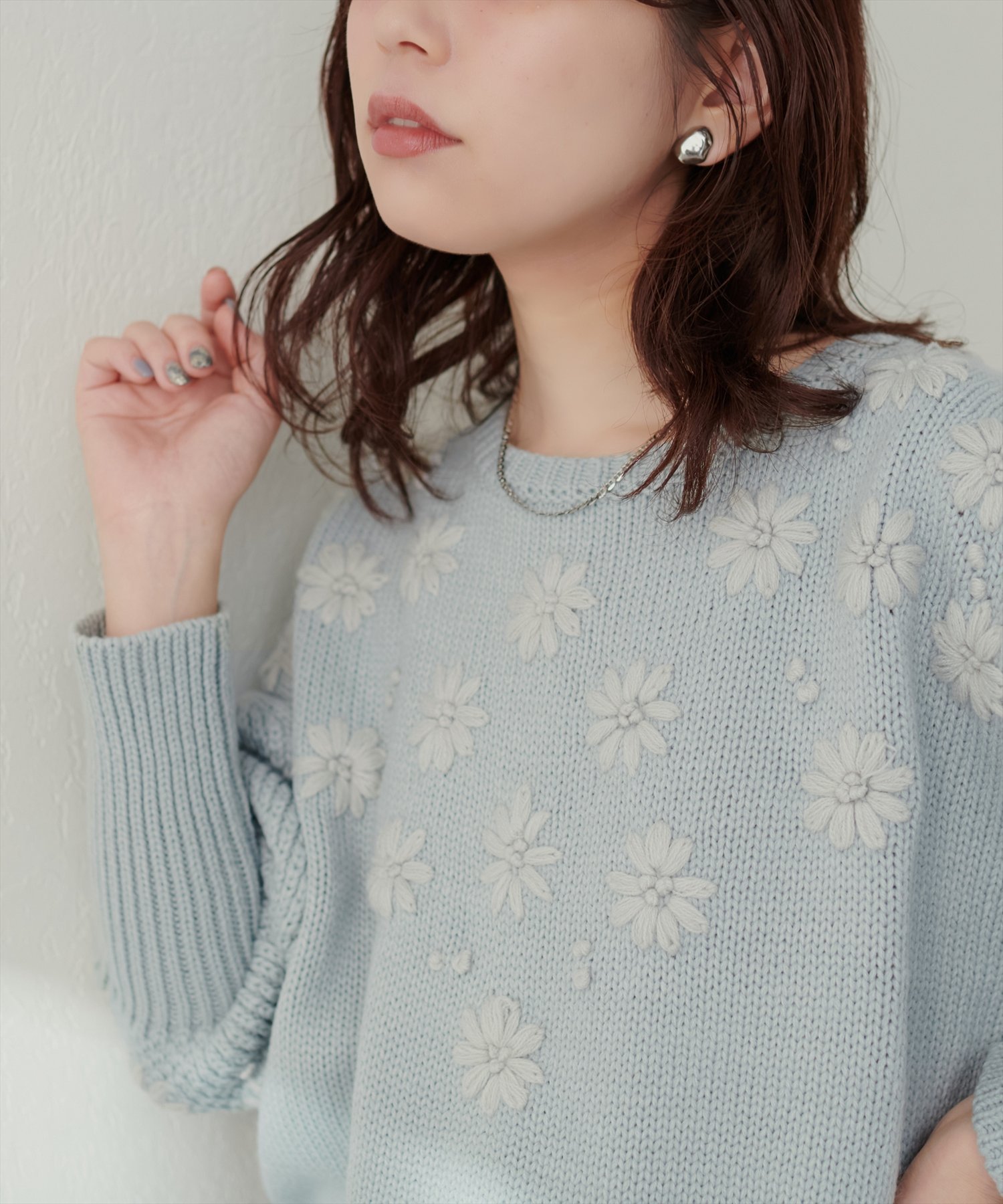 【ナチュラルクチュール/natural couture】の【WEB限定】お花刺繍ニット 人気、トレンドファッション・服の通販 founy(ファニー) 　ファッション　Fashion　レディースファッション　WOMEN　トップス・カットソー　Tops/Tshirt　ニット　Knit Tops　2024年　2024　2024-2025秋冬・A/W　Aw/Autumn/Winter/Fw/Fall/2024-2025　おすすめ　Recommend　シンプル　Simple　フラワー　Flower　ポケット　Pocket　 other-1|ID: prp329100004092015 ipo3291000000028624488