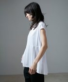 【サロン アダム エ ロペ/SALON adam et rope'】の【WEB限定】フレンチスリーブペプラムTシャツ 人気、トレンドファッション・服の通販 founy(ファニー) ファッション Fashion レディースファッション WOMEN トップス・カットソー Tops/Tshirt シャツ/ブラウス Shirts/Blouses ロング / Tシャツ T-Shirts カットソー Cut And Sew カーディガン Cardigan ショート Short ジャケット Jacket スラックス Slacks スリーブ Sleeve デニム Denim 定番 Standard ノースリーブ No Sleeve フレンチ French ペプラム Peplum ボトム Bottom おすすめ Recommend 夏 Summer エレガント 上品 Elegant ビジネス 仕事 通勤 Business thumbnail オフホワイト(15)|ID: prp329100004094505 ipo3291000000028609316